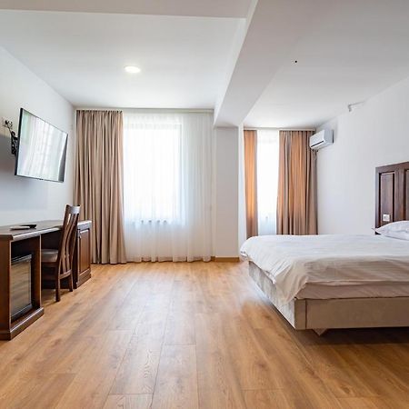 Voyager Hotel Navodari Ngoại thất bức ảnh