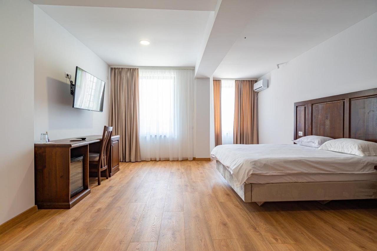 Voyager Hotel Navodari Ngoại thất bức ảnh