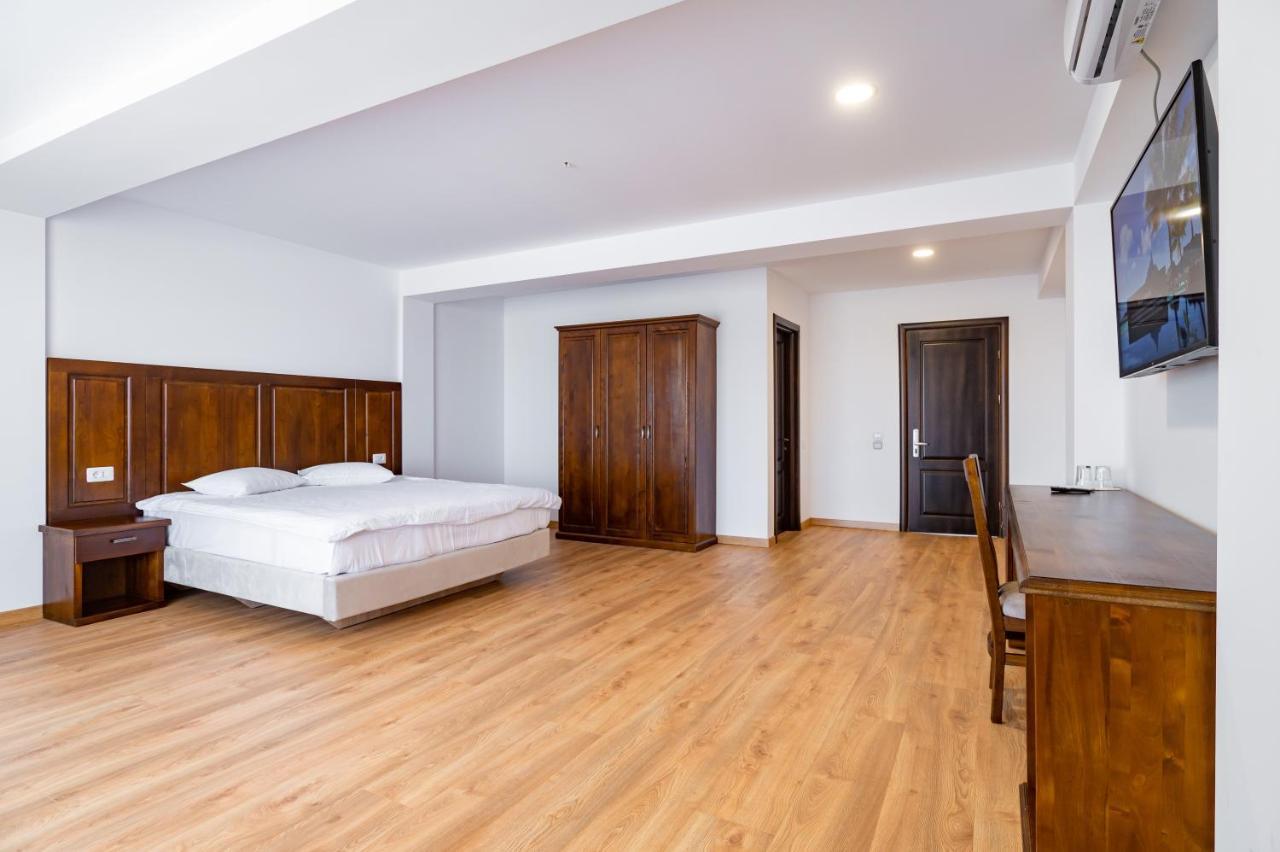 Voyager Hotel Navodari Ngoại thất bức ảnh
