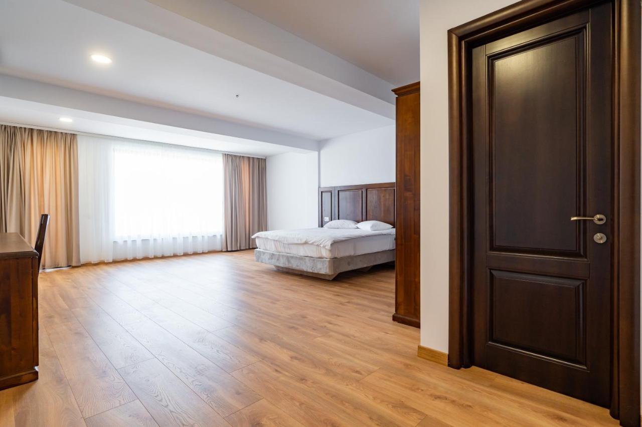 Voyager Hotel Navodari Ngoại thất bức ảnh