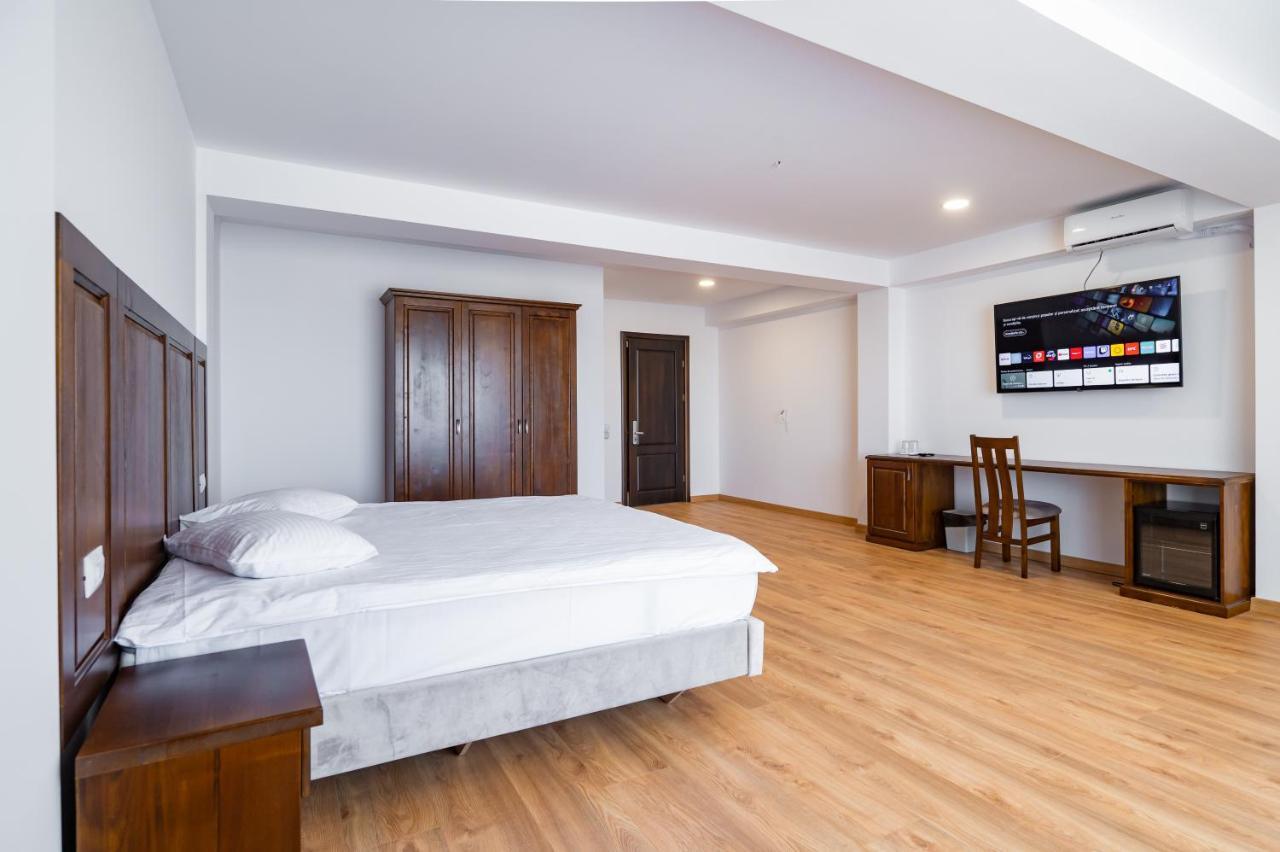 Voyager Hotel Navodari Ngoại thất bức ảnh