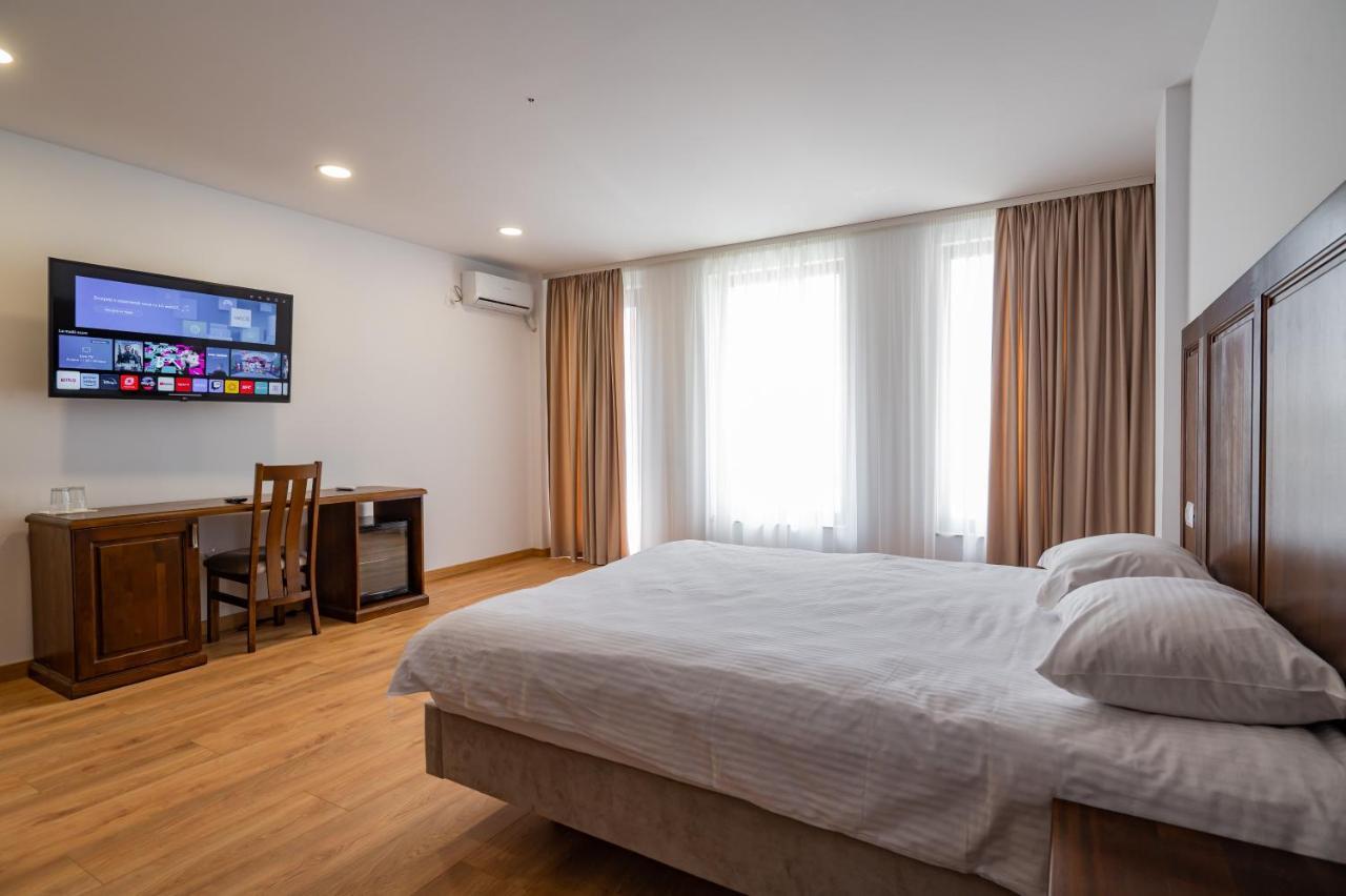 Voyager Hotel Navodari Ngoại thất bức ảnh