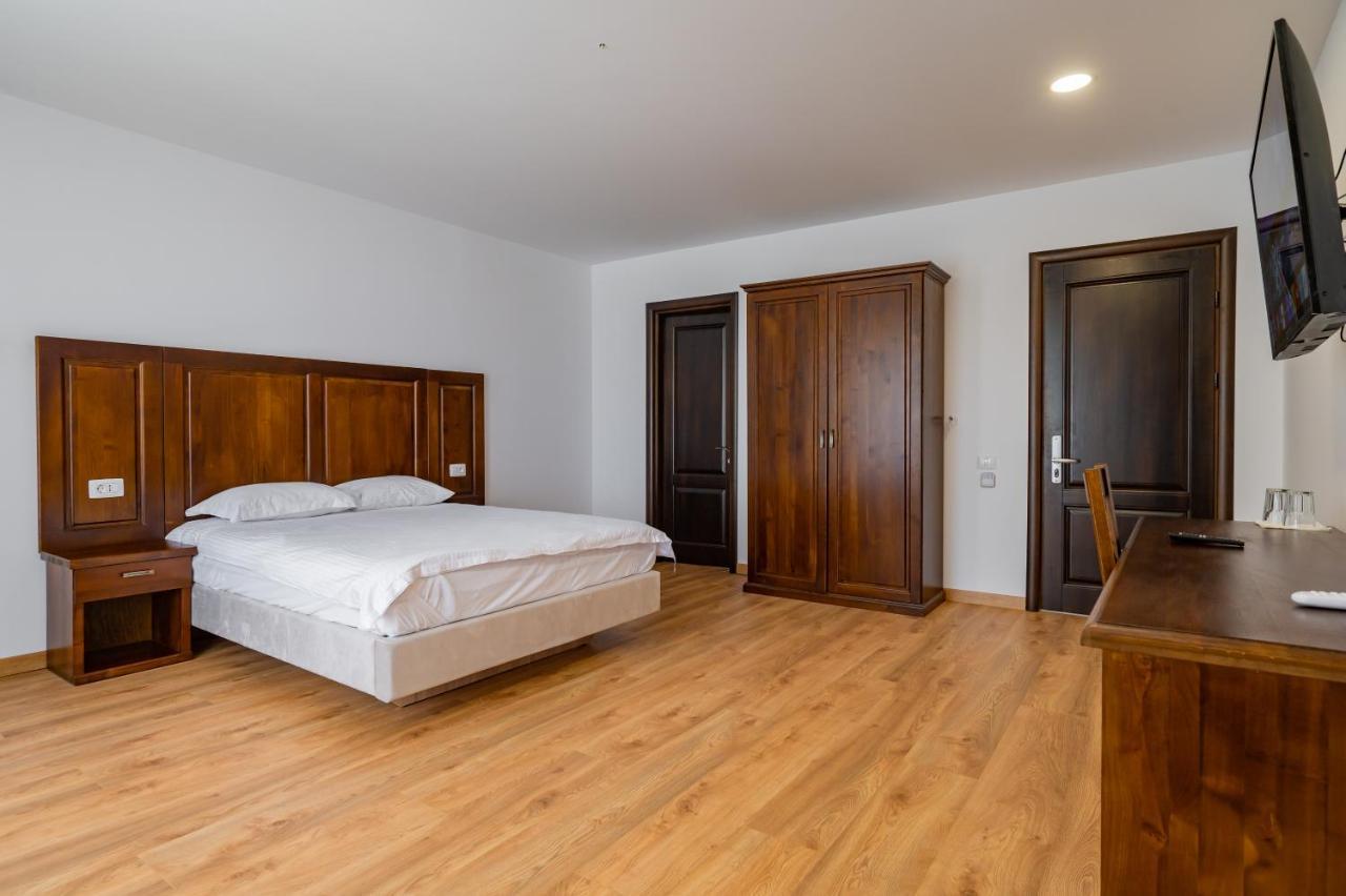 Voyager Hotel Navodari Ngoại thất bức ảnh