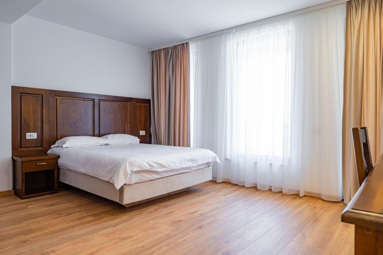 Voyager Hotel Navodari Ngoại thất bức ảnh