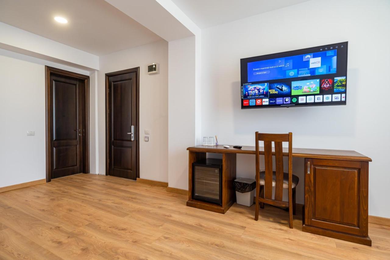 Voyager Hotel Navodari Ngoại thất bức ảnh