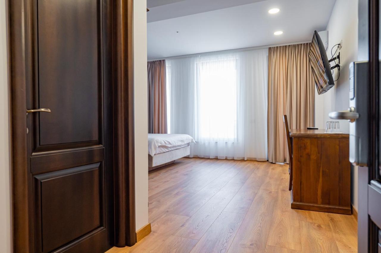 Voyager Hotel Navodari Ngoại thất bức ảnh