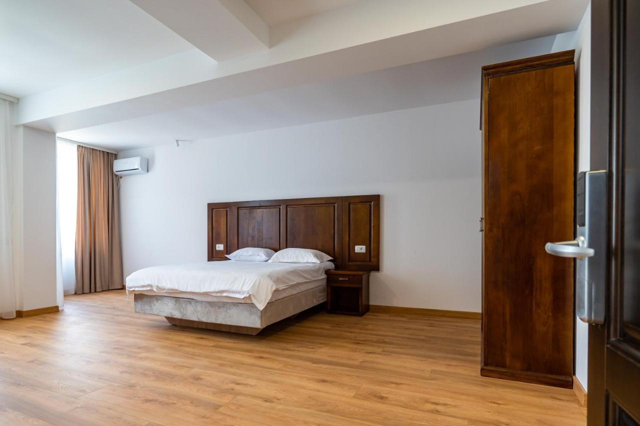 Voyager Hotel Navodari Ngoại thất bức ảnh