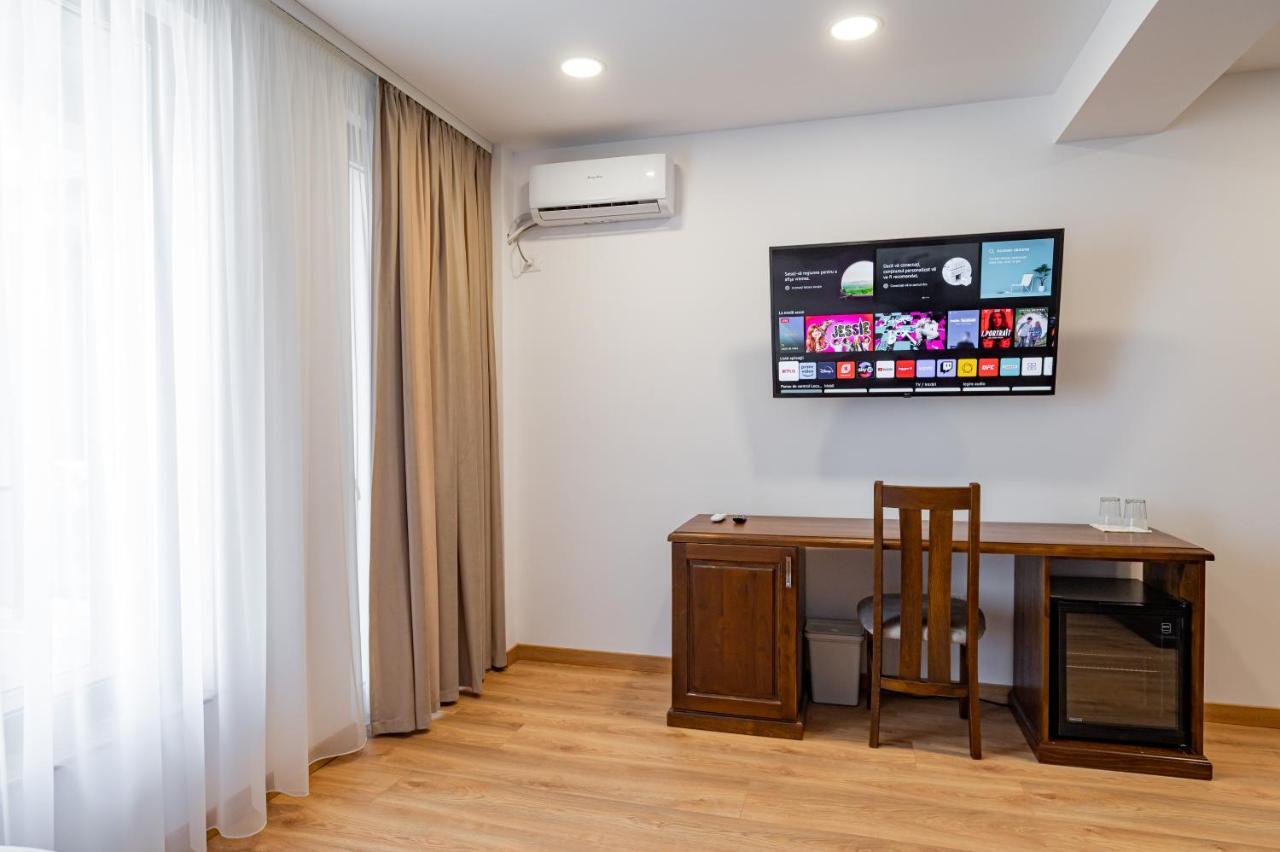 Voyager Hotel Navodari Ngoại thất bức ảnh